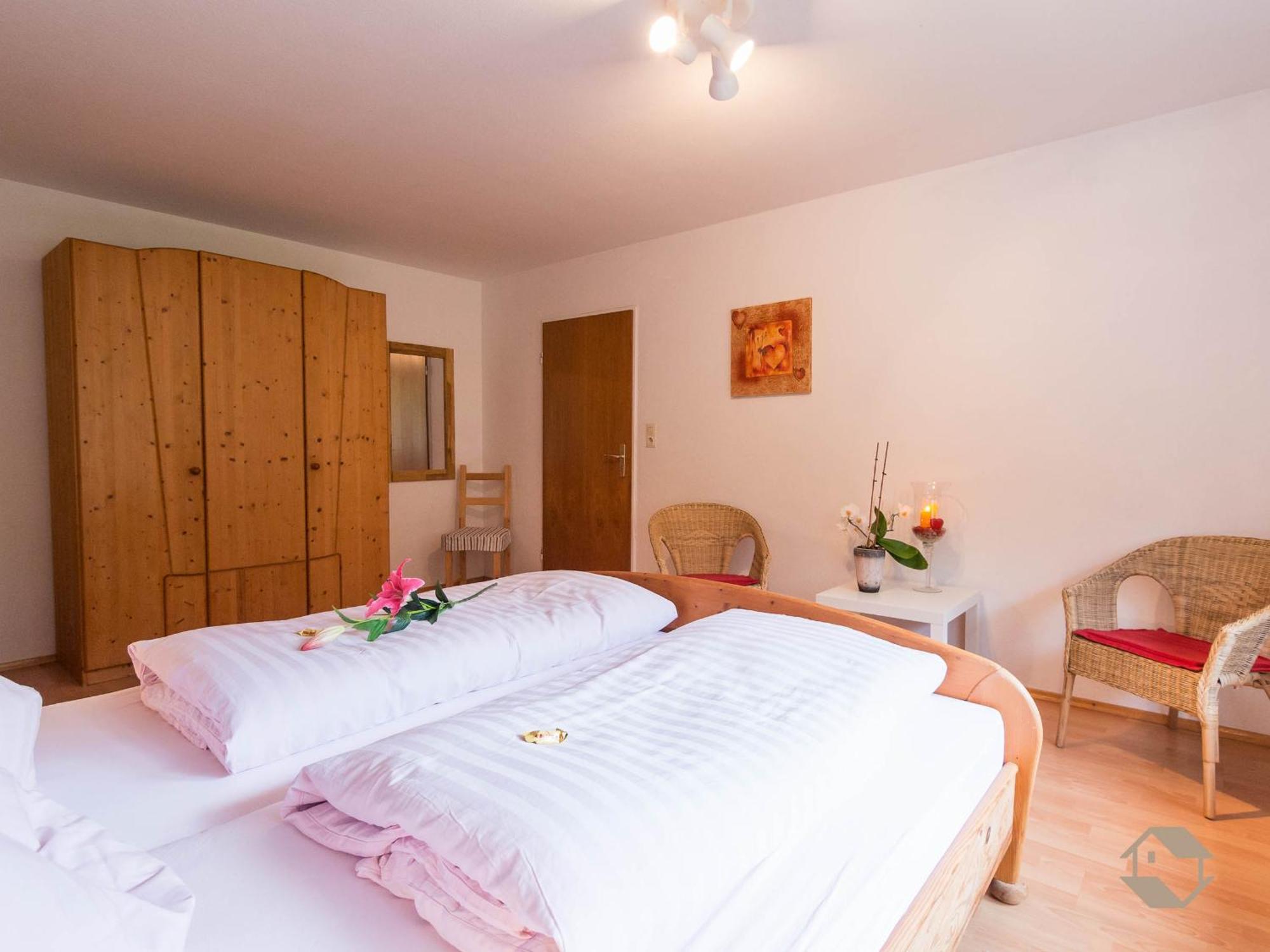 Enri Theater & Pension Bruderhaus Altensteig Habitación foto